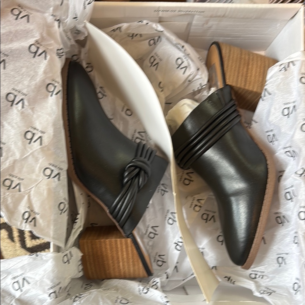 Dolce Vita- Tabitha Black Faux Leather Women's Mules - Picture 2 of 3